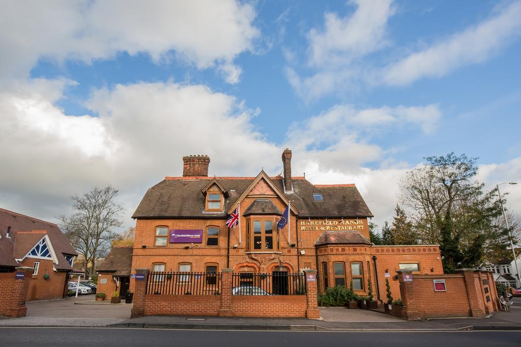 Harefield Manor Hotel Ромфорд Екстер'єр фото