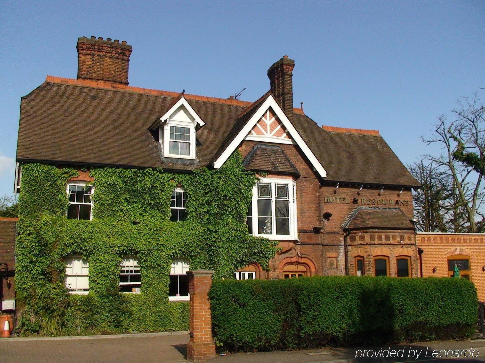 Harefield Manor Hotel Ромфорд Екстер'єр фото
